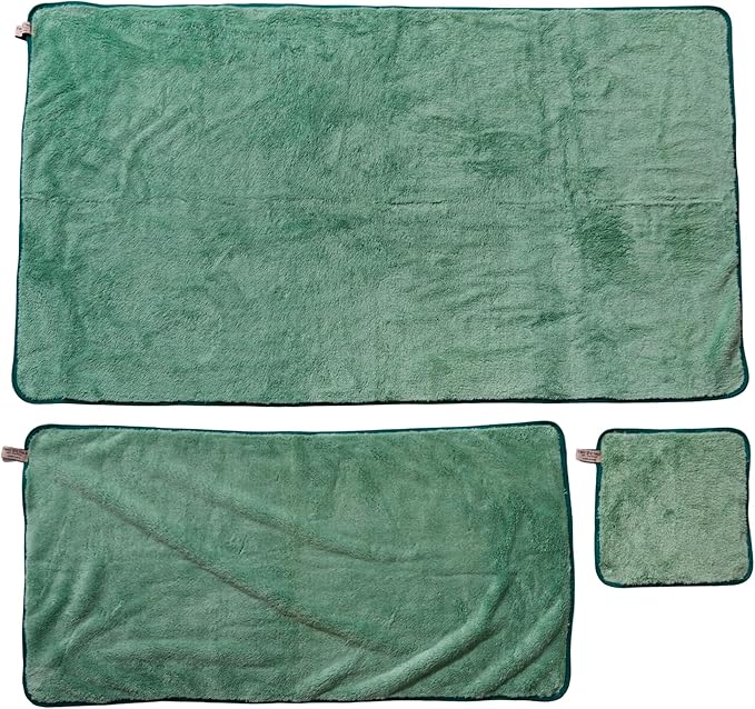 Two Tails Pet Company Pet N’ Dry Microfiber Bath Towel, Absorbent Dog Towels for Drying or Washing Large Dogs and Puppies, Soft and Lightweight, Fast Drying, Grooming Dog Supplies, Size Large
